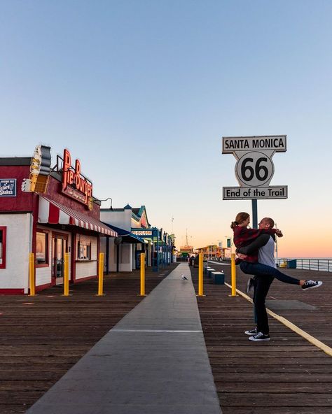 Road Trip Couple Aesthetic, American Road Trip Aesthetic, Route 66 Aesthetic, Couple Road Trip, Hoco 2023, Road 66, Route 66 Trip, Road Trip Stops, Road Trip Aesthetic