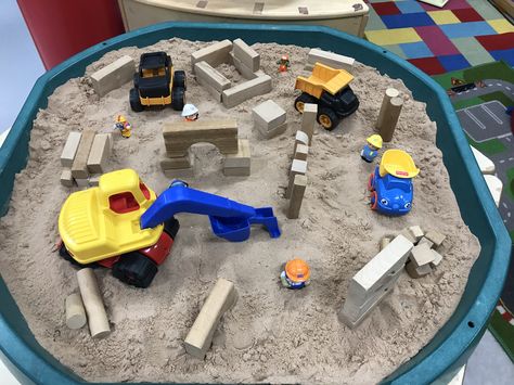 Tuff spot construction site Building Tuff Tray Ideas, Construction Messy Play Ideas, People Who Help Us Tuff Tray, Tuff Tray Construction Site, Monster Truck Tuff Tray, Gruffalo Activities, Tuff Tray Ideas Toddlers, Tuff Spot, Nursery Rhymes Activities