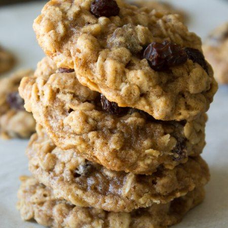 Oatmeal Raisin Cookies. Super soft, chewy and packed with flavor from vanilla, cinnamon & nutmeg - you won't want to miss this recipe! Homemade Oatmeal Raisin Cookies, Best Oatmeal Raisin Cookies, Cookie Recipes Oatmeal Raisin, Oatmeal Raisin Cookies Chewy, Pumpkin Oatmeal Cookies, Homemade Oatmeal, Pumpkin Oatmeal, Best Oatmeal, Oatmeal Raisin Cookies