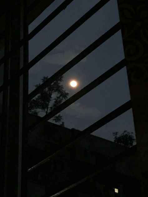 Moon Images Photography, Moon Images Aesthetic, Moon Window Night, Moon From Window, Night Window Aesthetic, Night Scenery Aesthetic, Moon Through Window, Night Moon Aesthetic, Moon Window