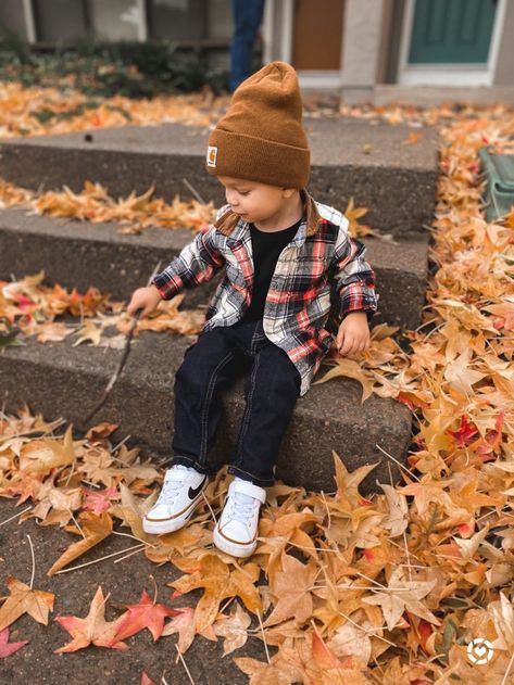 Toddler Boy Pictures, Fall Toddler Outfits, Boy Thanksgiving Outfit, Baby Boy Fall Outfits, Boys Fall Fashion, Period Fashion, Toddler Pictures, Toddler Photoshoot, Nike Court Legacy