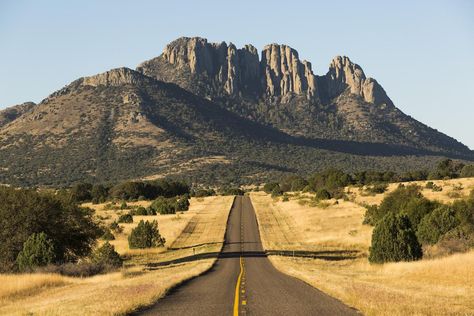 Sawtooth Mountain rises to 7,686 feet over the Chihuahuan Desert in Jeff Davis County. Texas Nature, Alpine Texas, Fort Davis, Sawtooth Mountains, Texas Forever, Texas Photography, West Texas, Nature Conservation, Big Bend