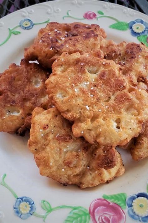 Onion Patties, Baked Appetizers, Pasties Recipes, Pool Party Food, Vegetable Appetizers, Recipe For 2, Chinese Vegetables, Patties Recipe, Favorite Dips