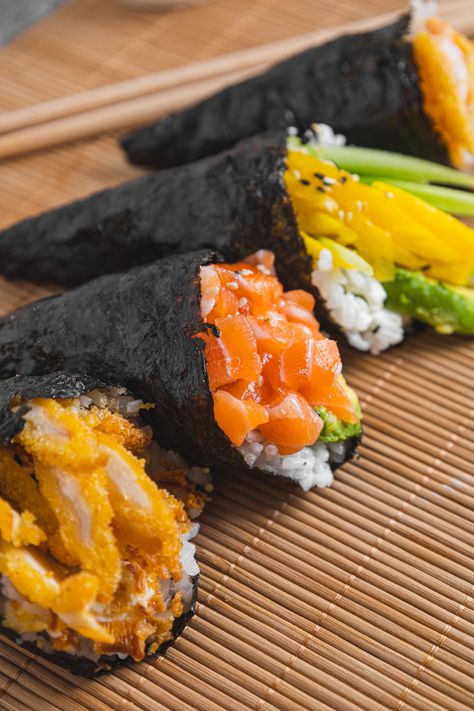 Sushi photography, temaki Sushi Photography, Temaki Sushi, Japanese Shop, Sushi Recipes, Modern Japanese, Best Foods, Editorial, Yummy Food, Restaurant