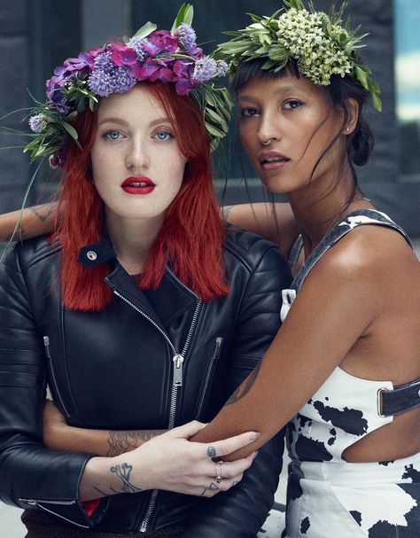 Icona Pop’s Caroline Hjelt and Aino Jawo Frida Gustavsson, Icona Pop, I See Stars, Flower Wreaths, Best Fails, Flower Crowns, Wreath Designs, Hair Envy, Wedding Beauty