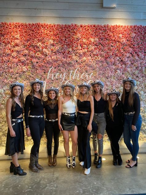 Black Cowgirl Bachelorette Outfit, Cowgirl Hen Do Outfits, Western Bachelorette Party Outfits Black, Black And White Nashville Bachelorette, Bachelorette Country Outfits, Cowgirl Bridal Shower Outfit, Country Bride Bachelorette Outfit, Cowboy Bachelorette Outfit, Bachelorette Cowgirl Theme Outfits