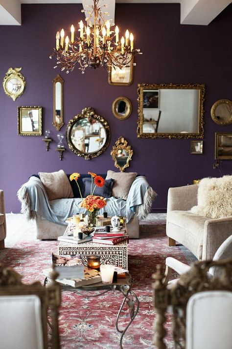 Purple Victorian Living Room, Dark Purple Accent Wall Living Room, Dark Purple Wall Color, Purple Wall Decor Ideas, Purple Living Room Walls, Purple Accent Wall Living Room, Dark Purple Accent Wall, Dark Purple Room Ideas Bedrooms, Dark Purple Living Room