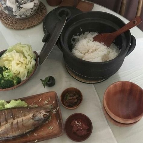 Cooking Aesthetic, I Want Food, January 5th, Japanese Cooking, Korean Food, Pretty Food, Cute Food, Japanese Food, Aesthetic Food