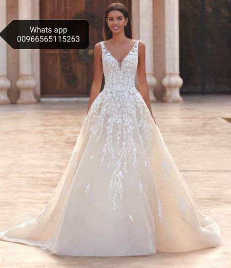 Demetrios Wedding Dress, Demetrios Bridal, Wedding Dress Organza, Princess Wedding Dress, Tulle Ball Gown, Wedding Dresses Romantic, Lace Wedding Dress, Ball Gown Dresses, Bridal Wedding Dresses