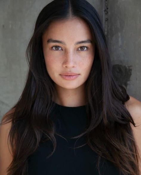 Kelsey Merritt, Natural Glam Makeup, Dramatic Style, Most Beautiful Eyes, Dope Makeup, Golden Hair, Natural Glam, Long Faces, Foto Art