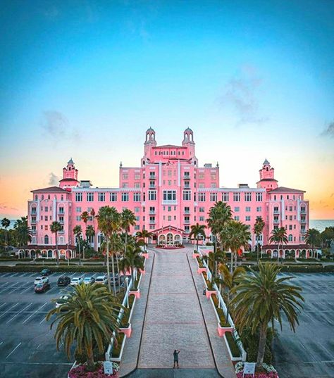 The Don CeSar Hotel in St. Petersburg, Florida aka "The Pink Palace" 💗 💕 💓 💖 I must see this. I must stay here! 3400 Gulf Boulevard, St. Pete, Florida 33706. 1 - (844) 959 - 0071 Toll Free. Reservations@doncesar.com Don Cesar Hotel, The Pink Palace, The Don Cesar, St Pete Florida, Don Cesar, Pink Hotel, Pink Palace, Dream Mansion, Florida Hotels