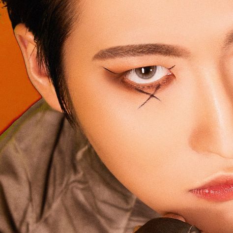 Ateez Inspired Makeup, Ateez Makeup Looks, Ateez Makeup Inspired, Ateez Makeup, Skz Makeup, Seonghwa Details, Pirate Makeup, Kpop Makeup, Ateez Concert