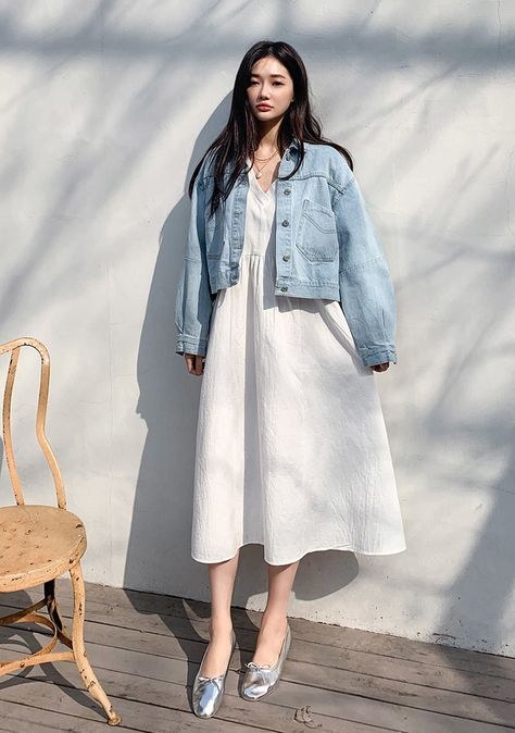 Crop Jacket With Dress, Cropped Denim Jacket With Dress, Korean Denim Jacket Outfit, Korean Ootd Casual, Korean Denim Outfit, Korean Spring Outfit, Korean Summer Outfits Dress, Korean Outfit Summer, Cute Korean Summer Outfits