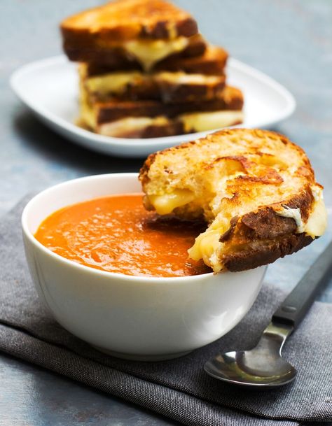 Soup Images, Quick Tomato Soup, Tomato Soup Grilled Cheese, Grilled Cheese And Tomato Soup, Grilled Cheese With Tomato, Cheese And Tomato, Easy Roast Chicken, Gourmet Grilled Cheese, Dinner Rotation