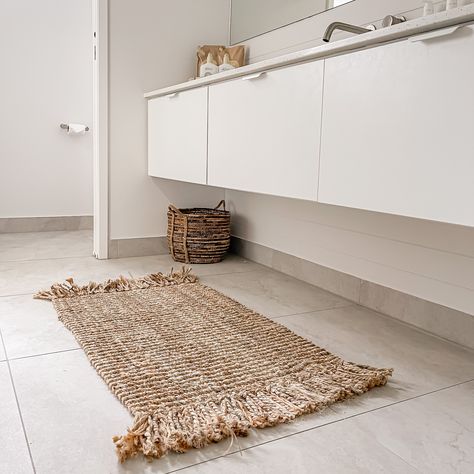 Jute Rugs In Bathroom, Jute Bath Mat, Jute Bathroom Rug, Jute Rug Bathroom, 2023 Guest Bathroom, Jute Mat, Back Door Kitchen, Jute Mats, Laundry Bedroom