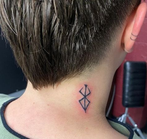 Guts Brand Of Sacrifice, Brand Of Sacrifice Tattoo, Brand Of Sacrifice, Attack On Titan Comic, 1 Tattoo, Stick And Poke, Best Poses For Men, Genesis Evangelion, Neon Genesis