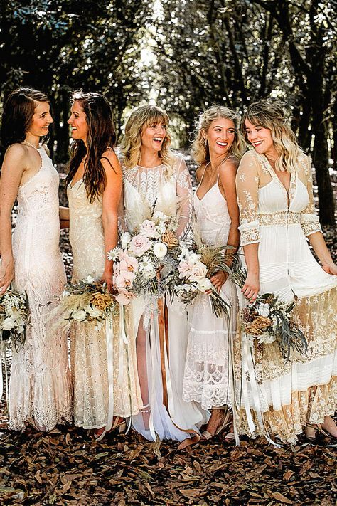 The beautiful bridal party dress suits the wedding party. Collect this boho bridesmaid inspo in your bridal inspo.#weddingpartylook #boholook#bridalinspo Boho Bridesmaid Dress Colors, Boho Bridesmaid Dress, Bridesmaid Look, Bridal Party Dress, Bridesmaids Ideas, Bridesmaid Dresses Boho, Dress Colors, Dresses Boho, Boho Bridesmaid