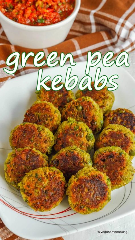 Recipes With Green Peas, Green Peas Recipes Indian, Peas Recipe Indian, Meal Board, Green Peas Recipes, Peas Recipes, Pea Snacks, Legumes Recipes, Pea Fritters