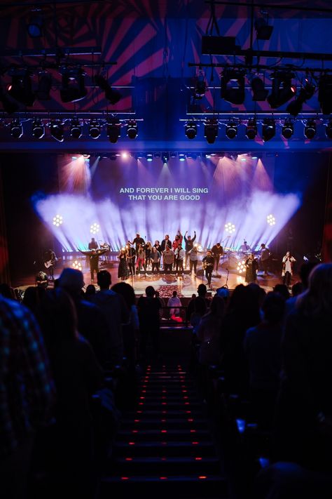 Worship Music Aesthetic, Christian Worship Aesthetic, Praise And Worship Aesthetic, Aesthetic Worship, Worship Concert, Night Of Worship, Hippie Modern, Worship Wallpaper, Christian Concert