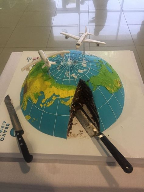 Plane Cake, Map Cake, Globe Cake, Airplane Cake, Travel Cake, The World Map, A Piece Of Cake, Crazy Cakes, Piece Of Cake