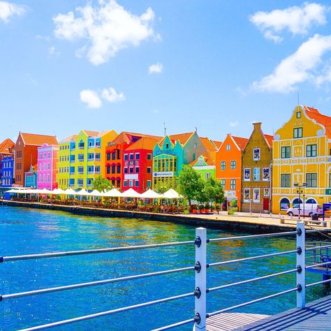 Curacao Travel, Abc Islands, Curacao Beaches, Curacao Vacation, Curacao Island, Isla Margarita, Colorful Buildings, Caribbean Culture, Willemstad