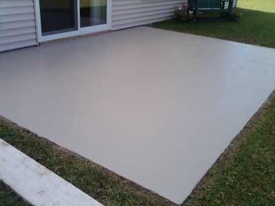 concrete resurfacing Cement Overlay Patio, Concrete Resurfacing Patio, Cover Cracked Concrete Patio, Concrete Patio Resurfacing Ideas, Concrete Patio Cover Up Ideas, How To Resurface Concrete Patio, Resurface Concrete Patio, White Concrete Patio, Concrete Overlay Patio