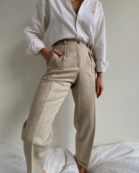 Vintage Wool Pants, Wool Pants Outfit, Womens Wool Pants, High Waisted Slacks, Office Fits, Sporting Goods Store, Neutral Outfits, Country Style Outfits, Slacks For Women