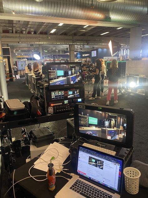 Behind the scenes shared by @guerillafilmmakers Monitor: SEETEC SC173-HSD-56 #seetecmonitor #broadcastmonitor #visionmixer #videodirector #cameramonitor #videomonitor #cameraview #cameraman #contentcreate #filmmaking #cameraoperator #camerarig #Producer #filmmaker #monitor #switcher #camerasetup #videoproduction #videoproductioncompany #streaming #streamingsetup Video Production Aesthetic, Tv Producer Aesthetic, Tv Production Aesthetic, Cameraman Aesthetic, Film Producer Aesthetic, Creative Director Aesthetic, Behind The Scenes Aesthetic, Director Aesthetic, Filmmaking Aesthetic