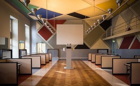 Café Aubette | TECNNE - Arquitectura y contextos Theo Van Doesburg, Jean Arp, Modern Art Movements, Function Room, Strasbourg, Cafe Design, Cafe Decor, Rotterdam, Modern Architecture