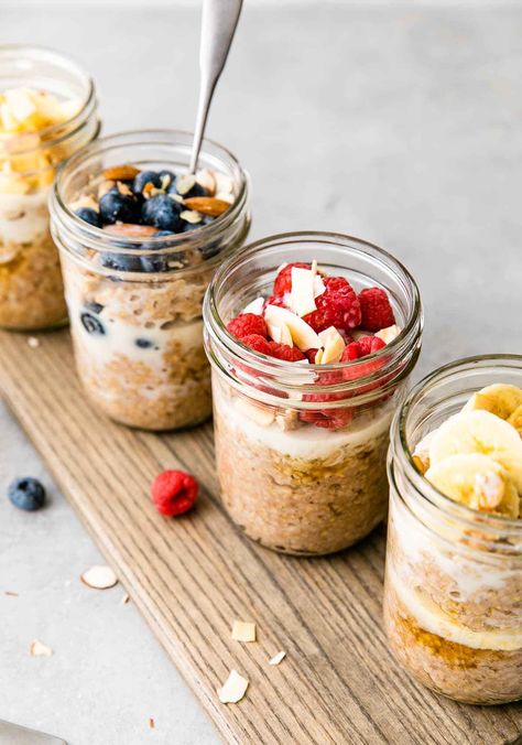 Overnight Steel Cut Oats Breakfast Jars are easy to make and can be customized to suit any taste for a healthy and delicious breakfast or grab-n-go meal!#healthyoatmeal #healthyrecipes #veganrecipes #plantbased #oatmealbreakfastjars #oatmeal #wfpb Oatmeal Breakfast Jars, Mason Jar Oatmeal, Breakfast Jars, Steel Cut Oats Overnight, Overnight Oatmeal Healthy, Mason Jar Breakfast, Oatmeal In A Jar, Steel Cut Oats Recipe, Overnight Oats In A Jar