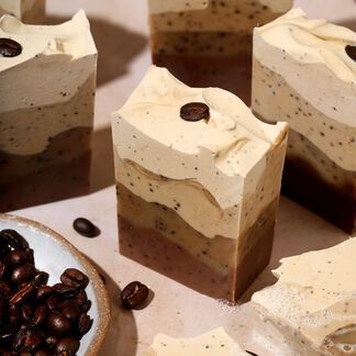 Coffee Soap Recipe, Handmade Soap Recipes, Cold Process Soap Recipes, Coffee Soap, Filled Donuts, Buttercream Filling, Homemade Soap Recipes, Coffee Uses, Bramble