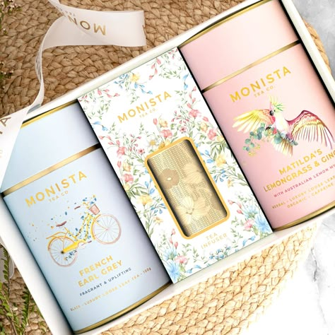 Luxury Tea Packaging, Baby Reception, Tea Box Design, Art Of Tea, Luxury Tea, Tea Labels, Floral Sash, Tea Gift Box, Tea Gift Sets