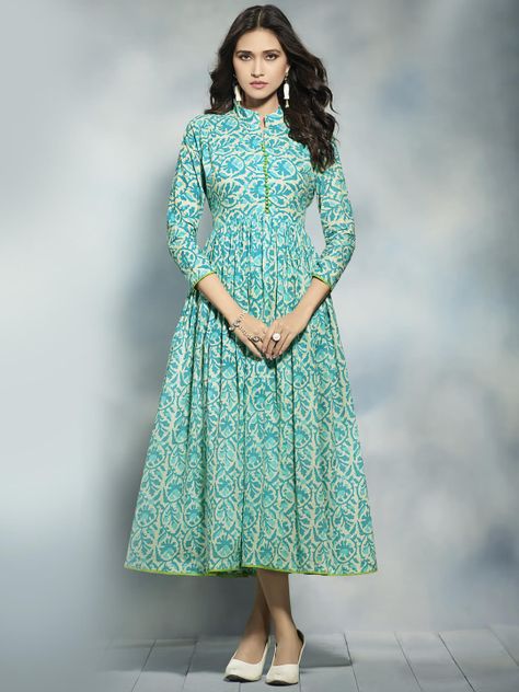 Why Every Woman Choose Cotton Printed Kurtis As An Everyday Wear? Anarkali Kurti Design, Anarkali Design, Plain Kurti, Frock Models, Salwar Pants, Pakistan Dress, Frock Designs, Printed Anarkali, Casual Frocks