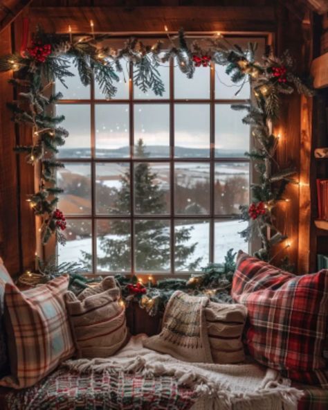 50 Farmhouse Christmas Decor Ideas - Home Soils Classic Country Christmas, Winter Cabin Bedroom Aesthetic, Christmas Scene Photoshoot, Farmhouse Christmas Window Decor, Cabin Xmas Decor, Christmas Sunroom Decor, Christmas In The Cabin, Christmas Interiors Cozy, Cottage At Christmas