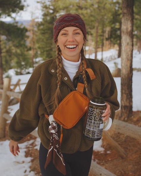 Granola Fashion, Winter Camping Outfits, Granola Girl Outfits, Granola Outfits, Camping Outfit, Granola Style, Cute Hiking Outfit, Adventure Accessories, Hiking Fits