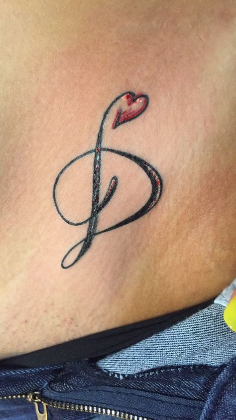 Letter “D” with a heart!  Simple & Sweet! Letter D With Heart, Letter D Tattoo Ideas, Letter D Tattoo Design, D Tattoo Initial Heart, D Name Tattoo, Letter D Tattoo Initials, Heart Tattoo With Letter, D Tattoo Initial, P Letter Tattoo