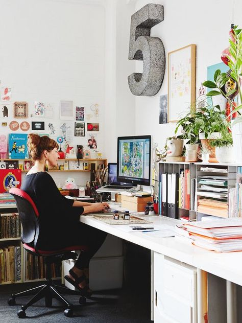 Design Studio Workspace, Design Studio Office, Art Studio Design, Work Space Organization, Workspace Inspiration, Design Apartment, Workspace Design, Office Workspace, Studio Interior