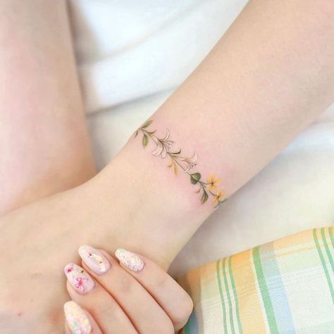 26 Small Wrist Tattoos Perfect for the Ink Minimalist