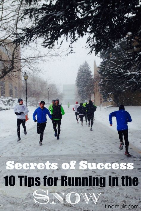 Running In The Snow, Winter Running Gear, Running In Snow, Marathon Motivation, Tips For Running, Power Lifting, Running Plan, Marathon Training Plan, Running In Cold Weather