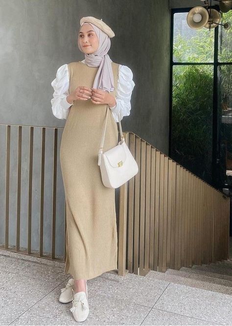 Hijab Outfit Dress, Cute Hijabi Outfits, Model Gamis, Hijab Look, Muslim Fashion Hijab Outfits, Hijabi Fashion Casual, Islamic Dress, Kpop Style, Muslim Fashion Hijab