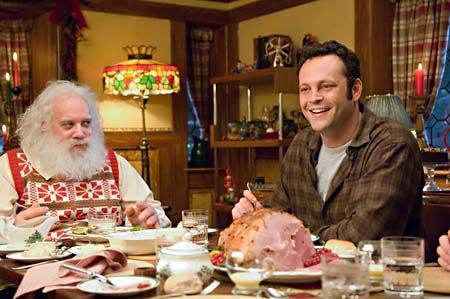 Santa's brother Dinner And A Movie Ideas, Movie Dinner Ideas, Christmas Movie Night Ideas, Movie Themed Food, Christmas Comedy Movies, Dinner Movie Night, Fred Claus, Santa Breakfast, Movie Dinner