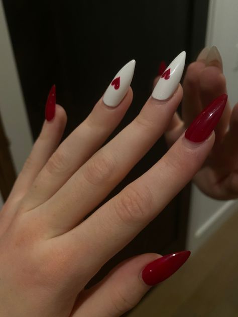 Red Or White Nails, Trendy Nails Red Almond Shape, Nails Design Red And White, Nail Design Red And White, Red And White Acrylic Nails Almond, Red White Heart Nails, Simple Nails Red And White, White With Red Tip Nails, Red And White Gel Nail Designs