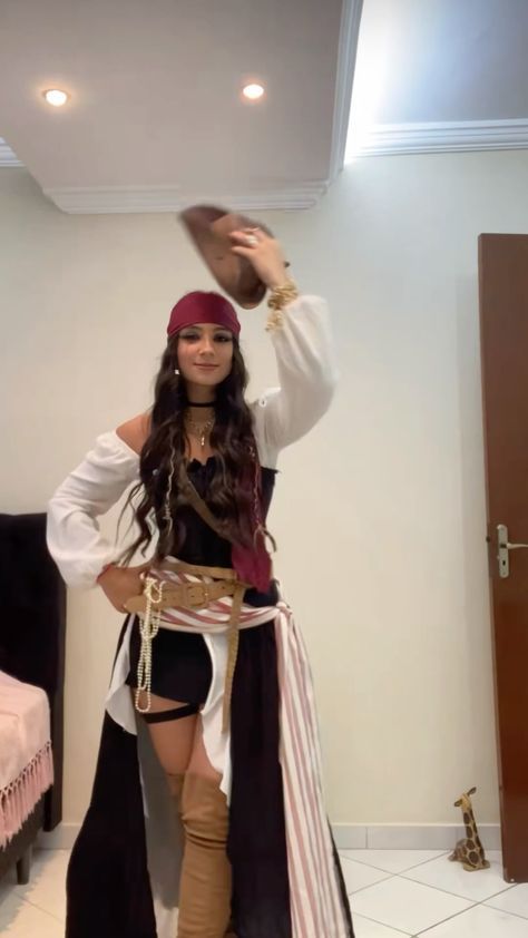 Hallowed Costumes For Women, Woman Jack Sparrow Costume, Womens Jack Sparrow Costume, Women’s Jack Sparrow Costume, Jack Sparrow And Angelica Costume, Captain Jack Sparrow Halloween Costume, Captain Jack Sparrow Outfit, Pirates Of The Caribbean Female Costumes, Lesbian Pirate Costume