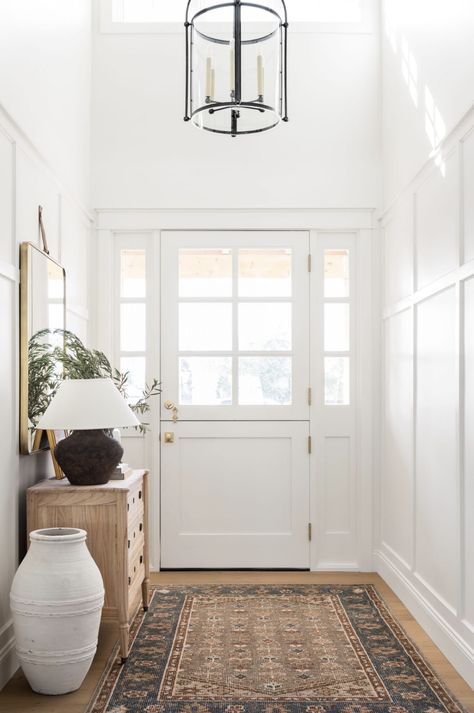 Arizona Homestead, Mcgee Entryway, Crestview House, Traditional Entryway, The Mcgee Home, Mcgee Home, Entryway Inspiration, Apartment Decoration, Entry Way Design