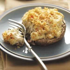 Crab Stuffed Portobello Mushrooms, Stuffed Portobellos, Stuffed Portabella, Portabella Mushrooms, Crab Cake Recipes, Kent Ohio, Crab Stuffed Mushrooms, Crab Cake Recipe, Stuffed Portabella Mushrooms