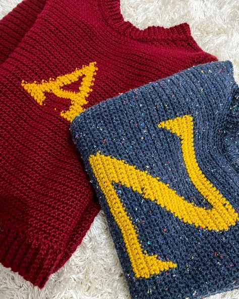 Crochet Harry Potter Pattern, Harry Potter Sweater Crochet Pattern, Harry Potter Crochet Clothes, Weasley Sweater Crochet Patterns, Crochet Weasley Sweater, Harry Potter Crochet Patterns Free, Weasley Jumper, Hp Crochet, Harry Potter Letter