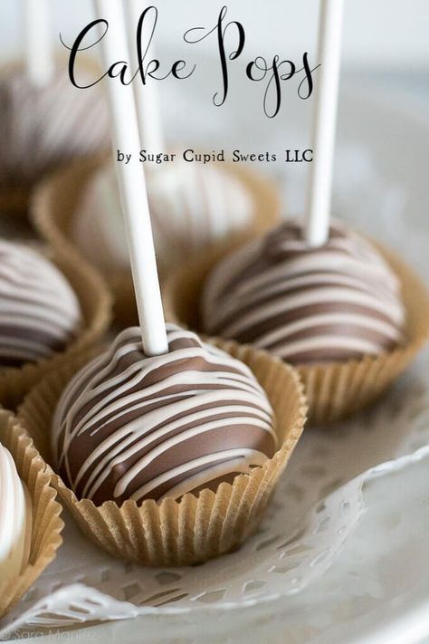 Cake Pops Cute Ideas, Cake Pops Packaging, Cake Pop Packaging Ideas, Upside Down Cake Pops, Cake Pop Packaging, Cake Pop Display Ideas, Cake Pops Vanilla, Prom Centerpieces, Best Cake Pops