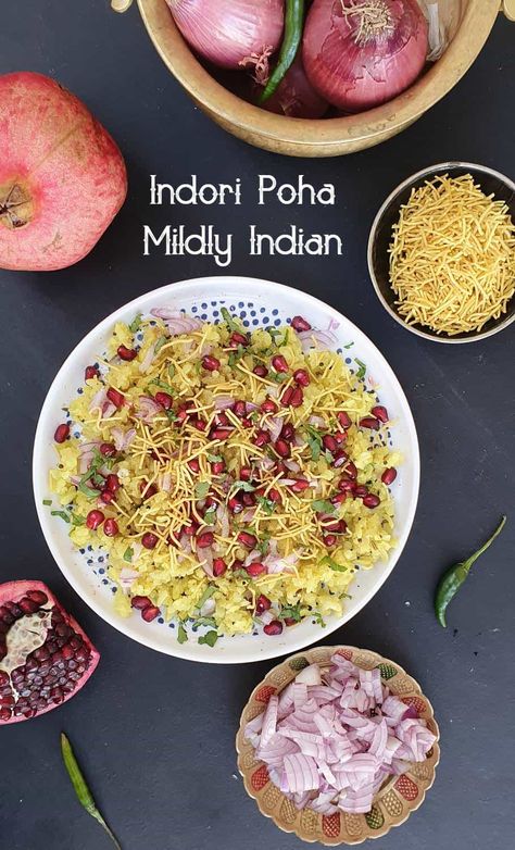 indori poha Kanda Poha, Rice Salad Recipes, Indian Street Food Recipes, Cooking Challenge, Chaat Recipe, Gluten Free Rice, Indian Kitchen, Tea Time Snacks, Sweet Tarts