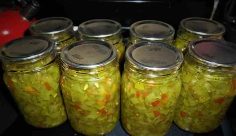 Sweet Cucumber Relish, Hot Dog Relish Recipe, Cucumber Relish Recipes, Canning Pickles Recipe, Pickle Relish Recipe, Hot Dog Relish, Cucumber Relish, Pickling Spices, Pickled Vegetables Recipe