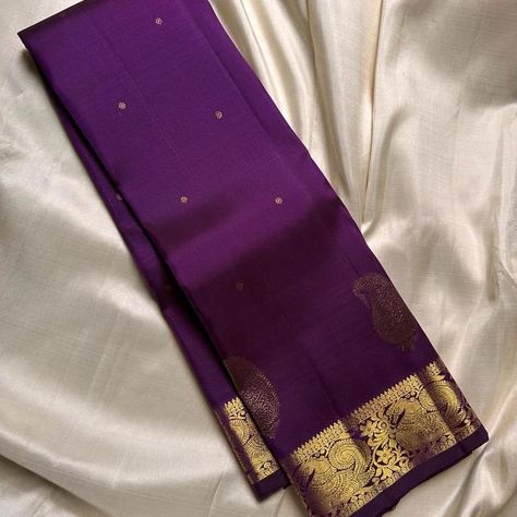 Pure handloom Kanchipuram silk sarees *Silk mark certified* Wine Colour Silk Saree, Violet Silk Saree, Marathi Saree, Bride Saree, Kanchi Sarees, Wine Colour, Desi Outfits, Kerala Saree, Purple Saree